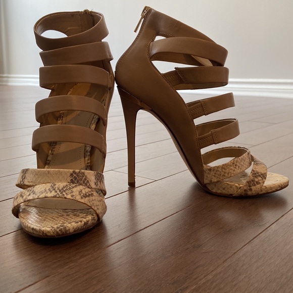 Strappy heels - Picture 4 of 4